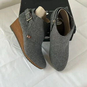 Dr. Scholl’s gray ankle dress boot w/side zipper & wool style finish size 8 1/2
